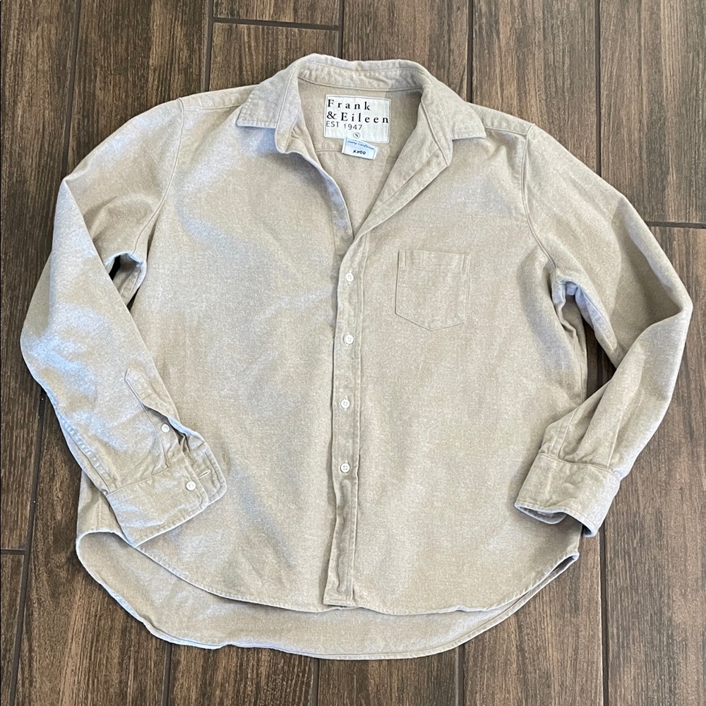 Frank & Eileen “Eileen” Button Down Size Small